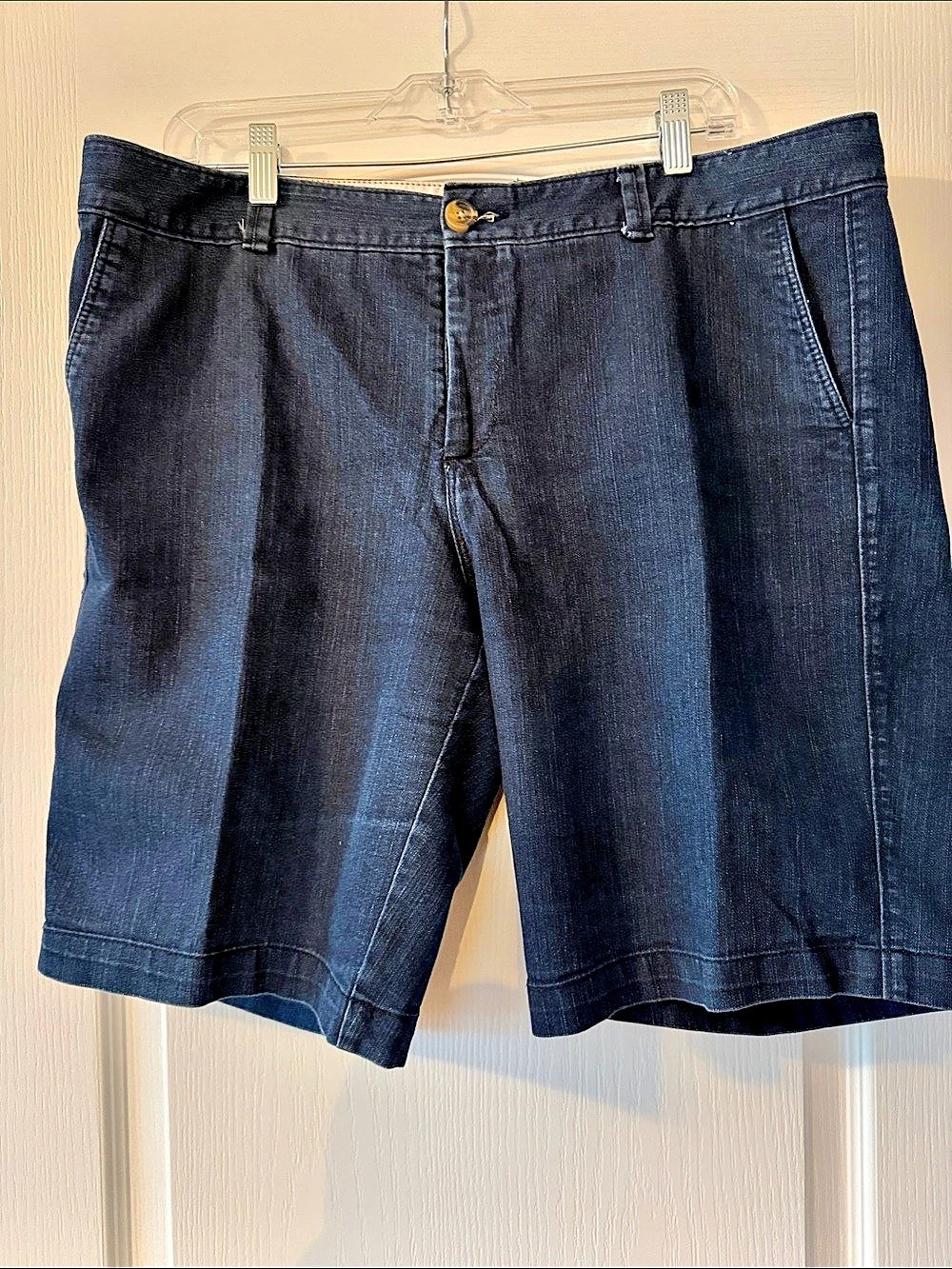 Dockers Flat Front Denim Shorts Size 16